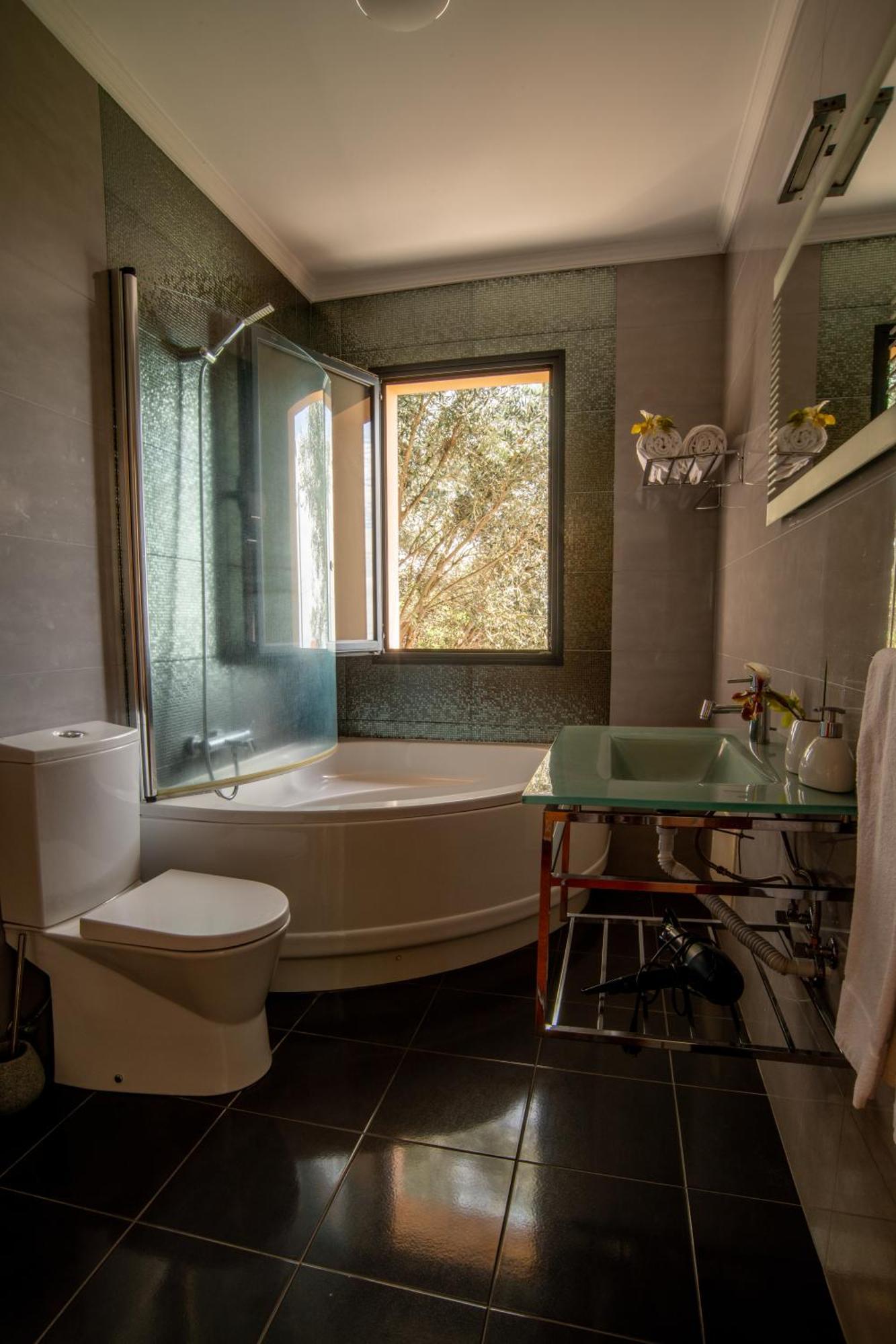 Bairos House - Coastal Escape Villa Рибейра Брава Екстериор снимка