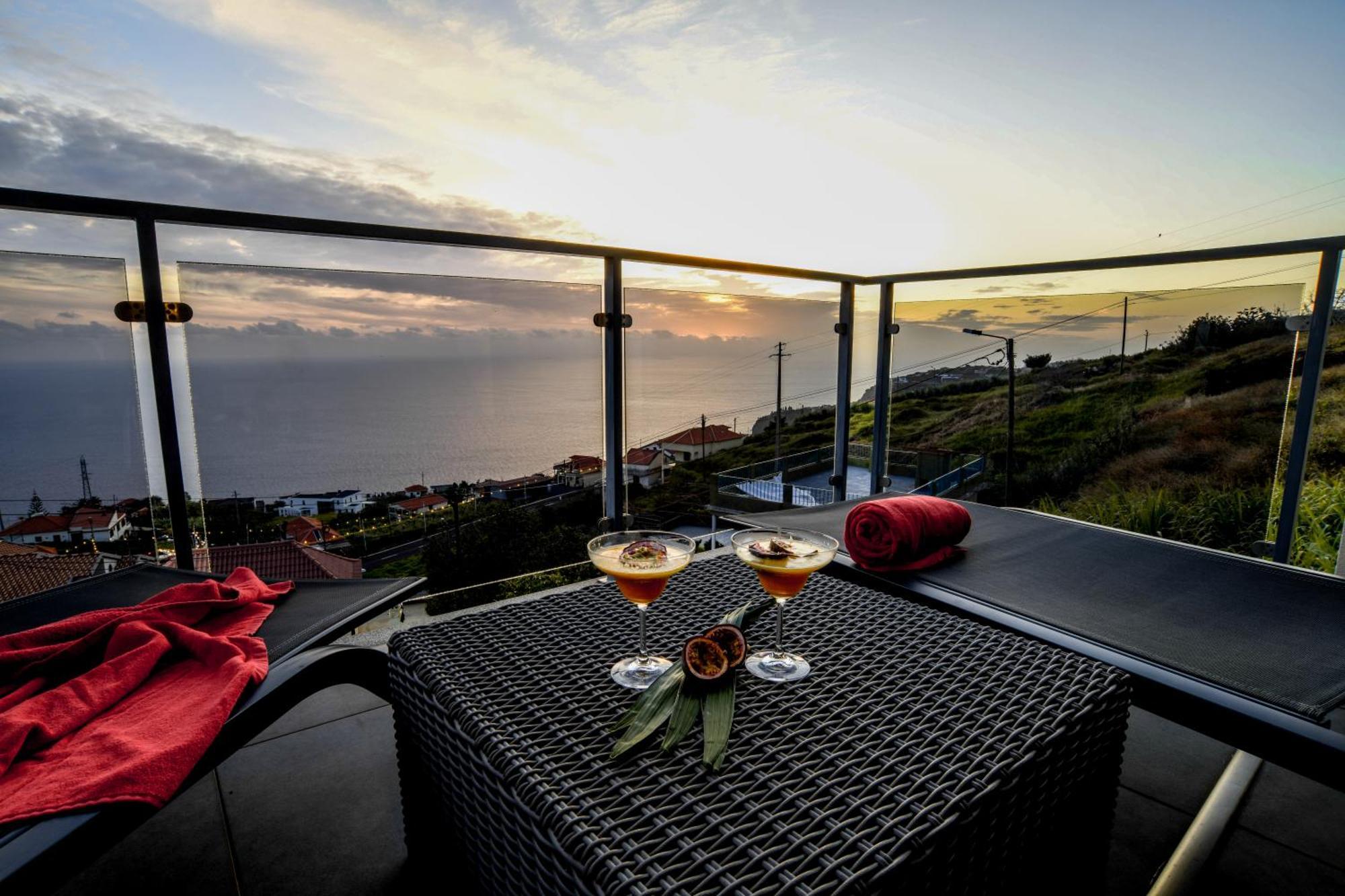 Bairos House - Coastal Escape Villa Рибейра Брава Екстериор снимка