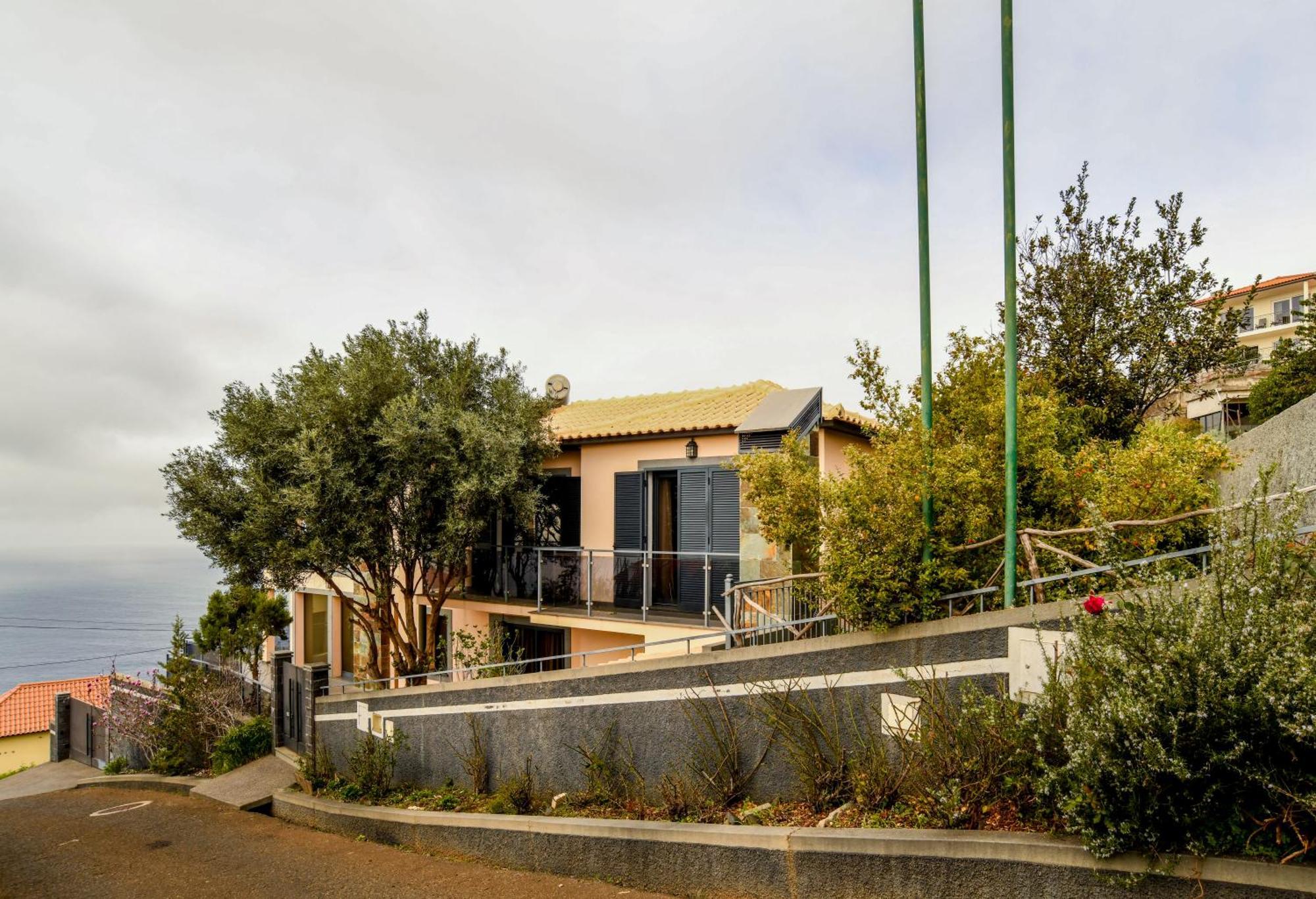 Bairos House - Coastal Escape Villa Рибейра Брава Екстериор снимка